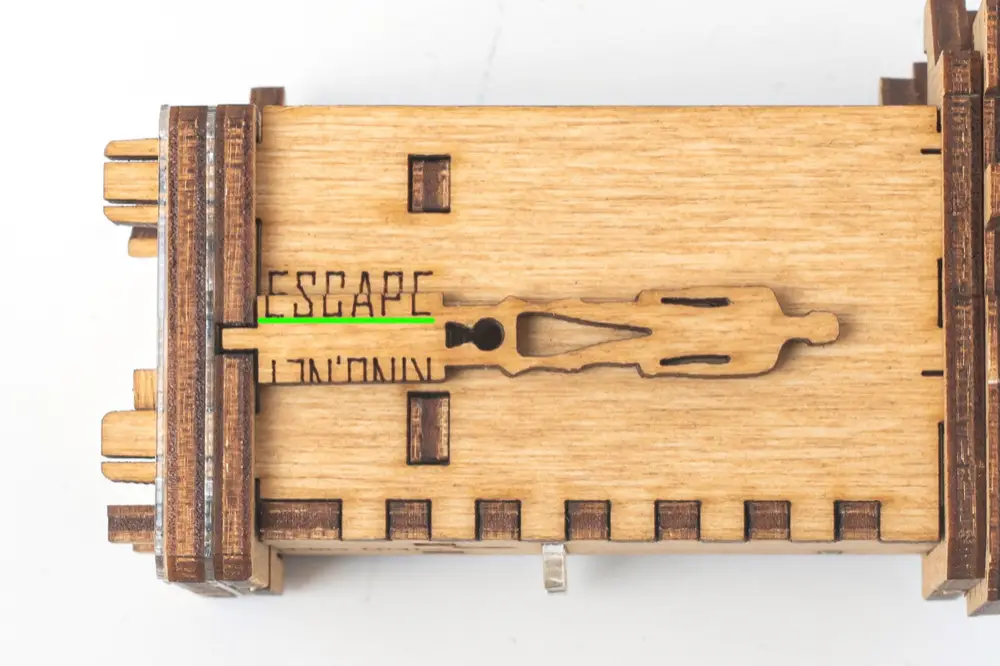 Houdini's Magic Escape – Enigma 10 – Solución