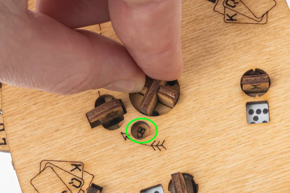 Houdini's Magic Escape – Enigma 2 – Solución